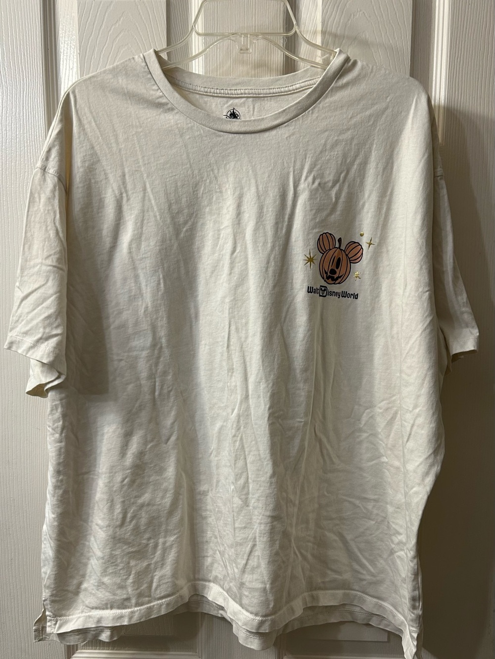 Disney Cream T‑Shirt with Orange Pumpkin Mickey Graphic